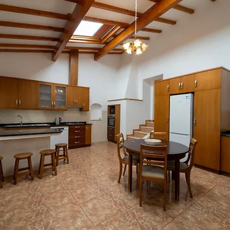 בית נופש Casa Torre Andorinhas
