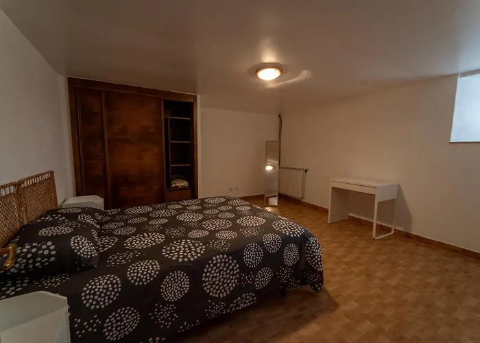 בית נופש Casa Torre Andorinhas נאזרה